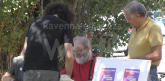 Unione Popolare in campo per raccogliere le firme per le elezioni