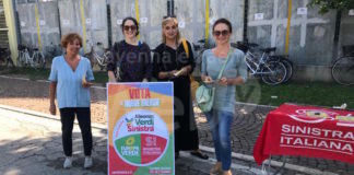 Alleanza Verdi Sinistra organizza il banchetto a tema Benessere animale