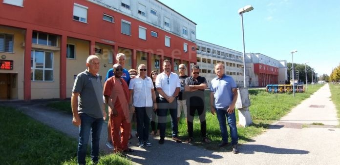 8e971863-45af-4436-b6d3-a0d11a4e5d02