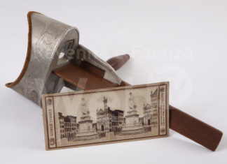 I monumenti Danteschi in forma di “Stereoscopia”