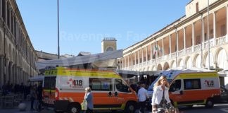 Malore in Piazza del Popolo: muore un uomo di 82 anni