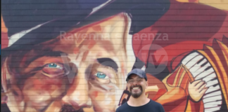 Inaugurati il murales di Antonio Cotecchia e le panchine “artistiche” di Castel Bolognese