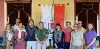 Una delegazione di ufficiali britannici in visita ieri a Bagnacavallo