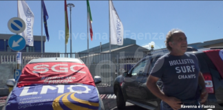 Presidio del Sindacato Generale di Classe davanti alla Marcegaglia