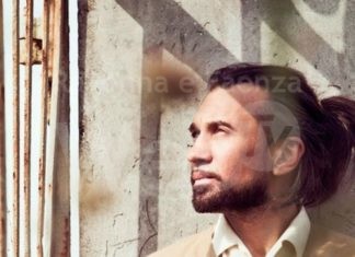 John De Leo in concerto al Goldoni per la Lilt