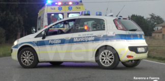 Scontro auto-moto: incidente mortale alle porte di Pieve Cesato