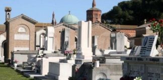 Commemorazione dei defunti: potenziamento del servizio bus dalla stazione al cimitero cittadino e modifiche alla viabilità