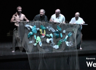 Dante che canta e incanta: al Rasi la vita del Poeta si confronta con la realtà odierna