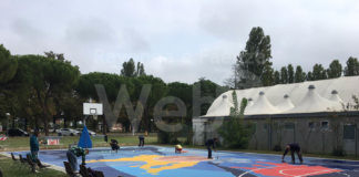 Bagnacavallo: Terminato con la decorazione collettiva il campo da basket di via Togliatti