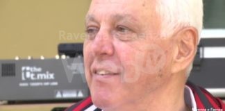 Il regista Fontanelli dona un mezzo per i disabili alla comunità di Solarolo