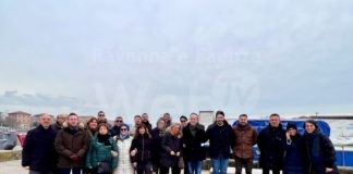 Rappresentanti di Consiglio comunale e Giunta in visita al porto