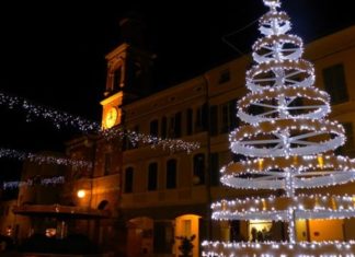 A Russi arriva la magia del Natale
