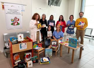 Donati libri alla Pediatria di Comunità di Faenza