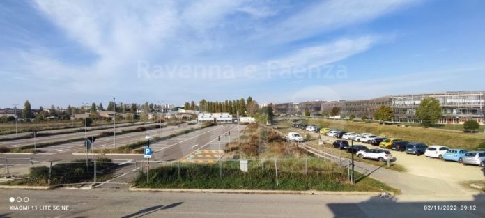 Nuovo parcheggio di via Fontana ancora chiuso