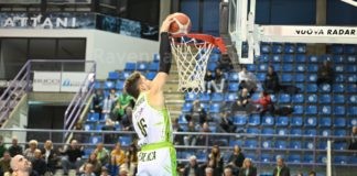 Basket: I Blacks superano Firenze e restano in vetta