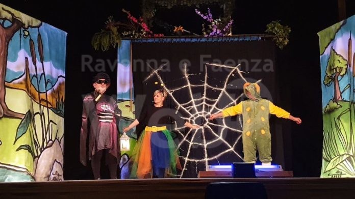 Spettacolo Farfalla senza ali a Massa 1