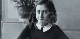 Nel Salone delle Bandiere una mostra su Anne Frank