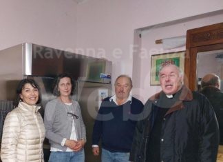 Bagnacavallo: Dal Lions Club un frigorifero professionale per la Caritas