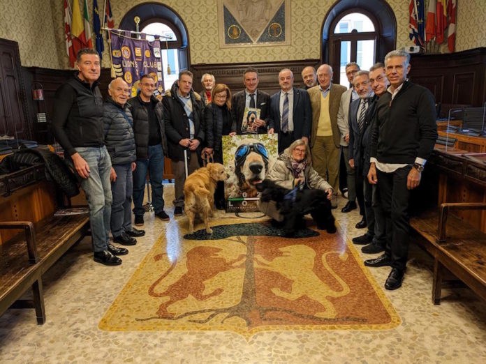 22-12-02 foto cal Lola