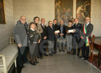 Consegnati in Prefettura da parte dei Lions Bisanzio, Dante Alighieri e Padusa, 200 buoni pasto