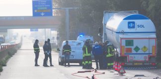 Camion in avaria, chiusa la statale Adriatica