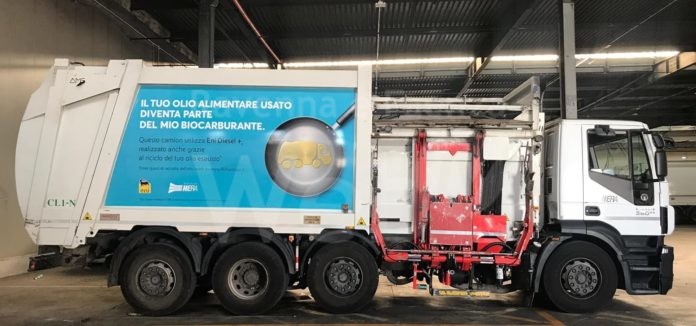 Camion per la raccolta degli oli esausti 2