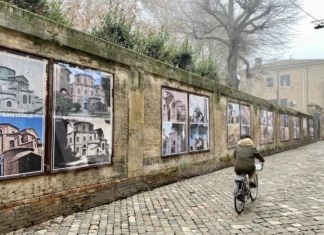 Via Zirardini, visibile la mostra dedicata ai monumenti Unesco