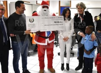 Quinta edizione del progetto “Grazie Babbo Natale” quest’anno in Questura