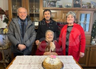 Clodovea Giorgini compie 102 anni, è festa a Cervia