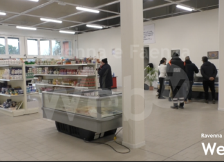 Inaugurato a Ravenna uno degli empori della Caritas più grandi d’Italia: aiuterà oltre 900 famiglie