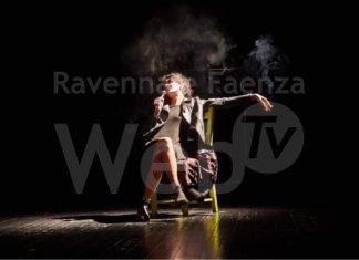 Ravenna Teatro : A.L.D.S.T. Al limite dello sputtanamento totale: in scena il disagio di un’epoca complessa