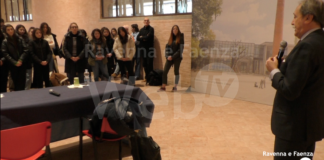 Gli studenti del Corso di Laurea in Infermieristica e Logopedia incontrano il presidente di Medicina e Chirurgia