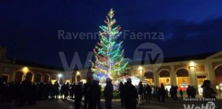 Lugo: il Natale entra nel vivo con l’accensione dell’albero e delle luminarie