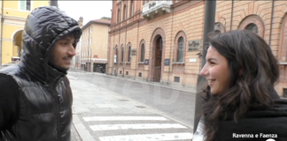 Gli studenti aiutano i ragazzi stranieri a conoscere la città e a sentirsi meno soli