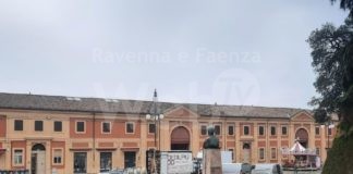 Smontato LuOgo, l’installazione temporanea ai piedi della Rocca. I materiali verranno totalmente riciclati