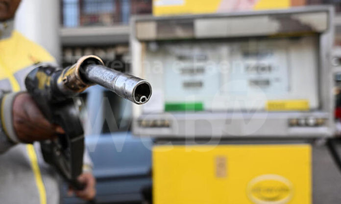 BENZINA IN CALO, MA I GESTORI CRITICANO LE MISURE DEL GOVERNO