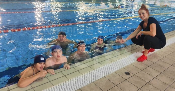 GRUPPO NUOTO IN ACQUA