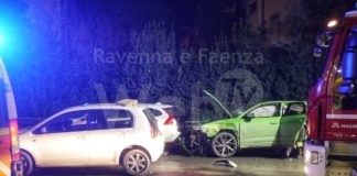 Scontro fra tre auto in via Trieste. Tre feriti e lunghe code