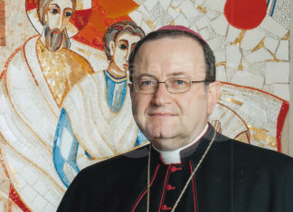 Pasqua 2023, il messaggio dell’arcivescovo Lorenzo Ghizzoni. “Possiamo pietre d’angolo, che sorreggono la società. Pasqua, un dono e una responsabilità”