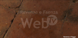 Piove all’interno del Salone delle Bandiere del Comune. Oltre 980 mila euro per riqualificare il tetto