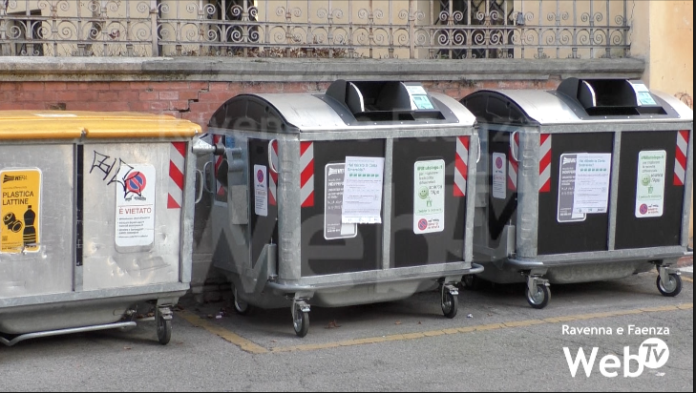 cassonetti rifiuti