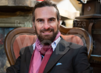 Una poesia visiva del poeta ravennate Paolo Gambi scelta come copertina di The Los Angeles Press