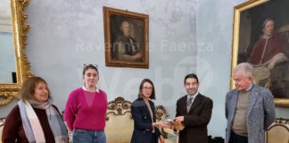 Marcella Tazzari, ricercatrice in campo oncologico, è stata ricevuta dal sindaco Ranalli