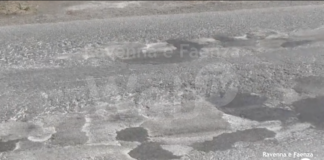 Via Granarolo pericolosa: raccolta firme per chiedere la riqualificazione dell’asfalto