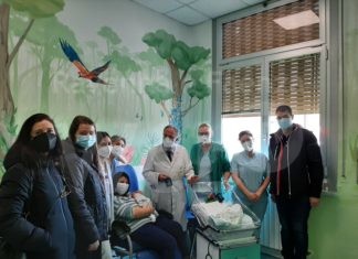 Neonatologia e Terapia Intensiva : le mamme dell’asilo nido “Orsa Minore ” donano due “casse bluetooth”