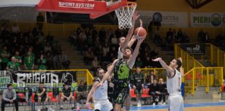 Basket: I Blacks vincono il derby con i Tigers Romagna