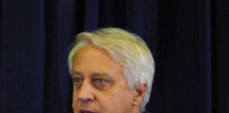 Lo scrittore e genetista Guido Barbujani al Caffè letterario di Lugo