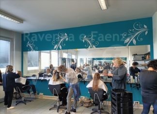 Una piega per lo IOR: domenica maratona dei parrucchieri per aiutare le donne in chemioterapia