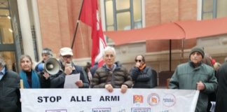 Potere al Popolo: Abbassiamo le armi alziamo i salari. Vogliamo pace e giustizia sociale