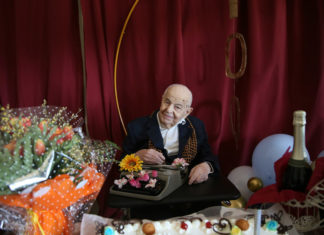 Festeggiati a Voltana i cento anni di Vincenzo Barberini, scrittore, poeta e commediografo